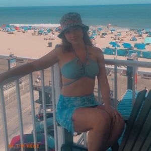 Meet your Posher, Amber